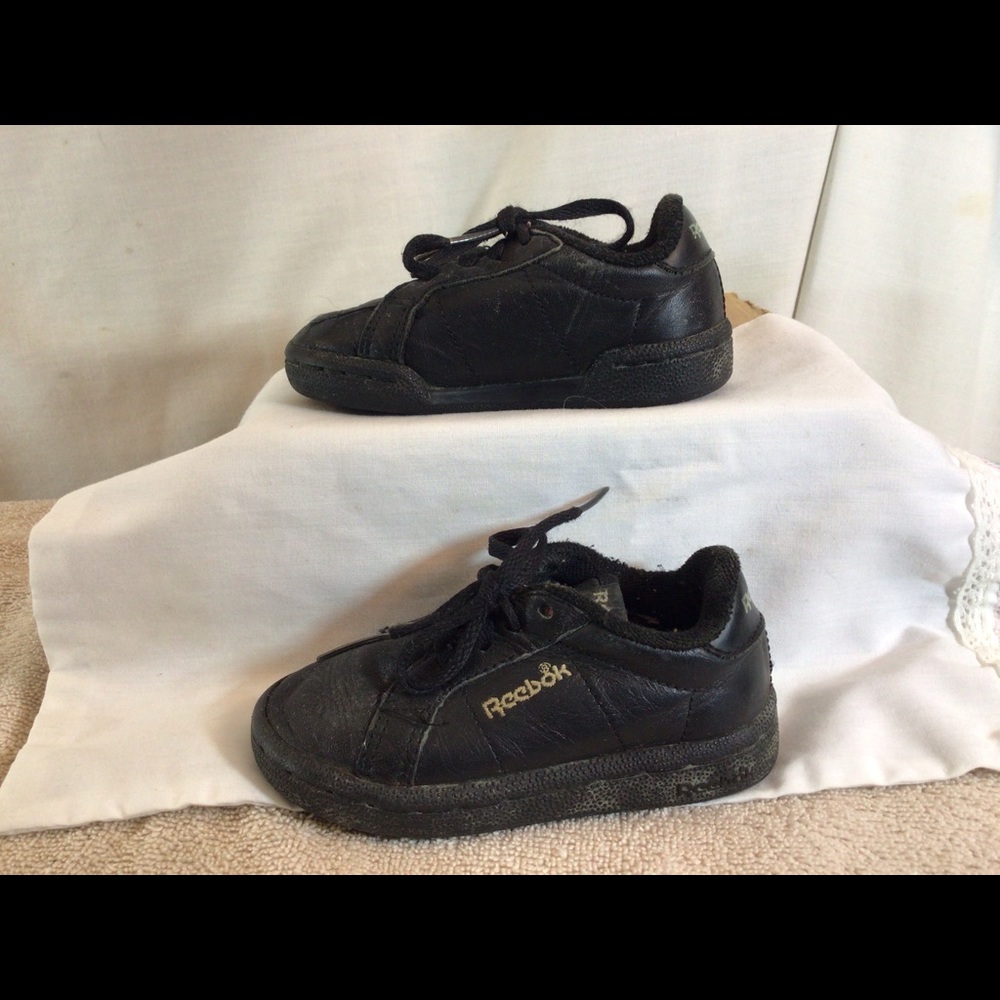 Cute Infant Boys Sz 5 6-9 M Black REEBOK Low Top Lace Up Sneakers pre-owned